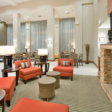 Hampton Inn & Suites Phoenix Glendale-Westgate Exterior photo