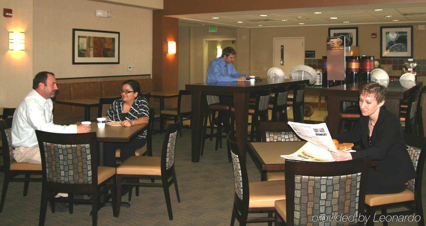 Hampton Inn & Suites Phoenix Glendale-Westgate Restaurant photo